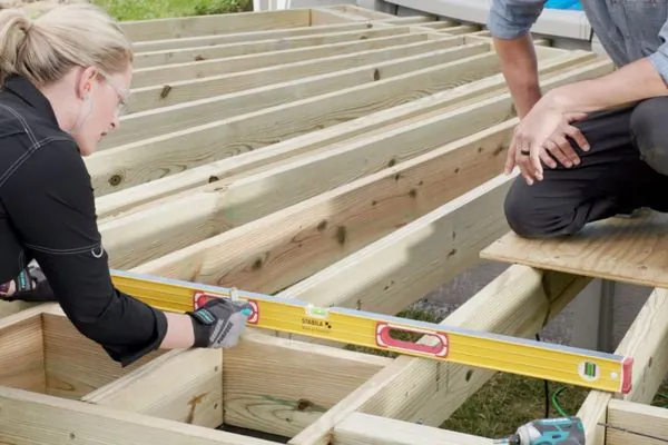 Above Ground Pool Deck Installation DIY vs. Hiring a Professional